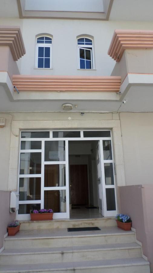 Top Holidays Apartments La Canea Esterno foto